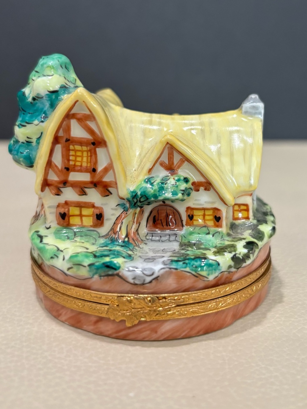 Disney Artoria Limoges Box, Rare Retired Numbered Seven Dwarf Cottage No 171